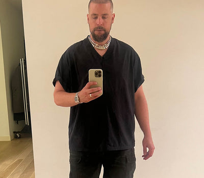 The Sunday Paper: V-Neck