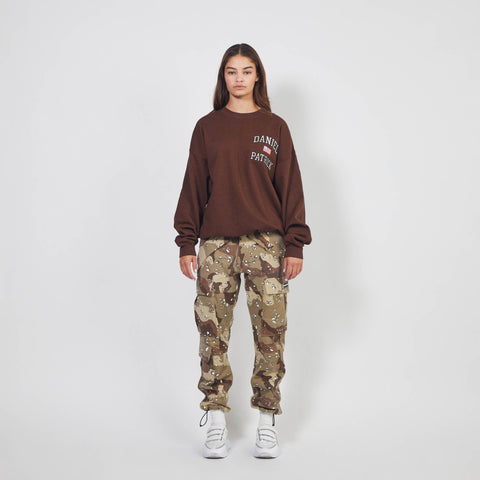 7 pocket cargo / distressed desert camo