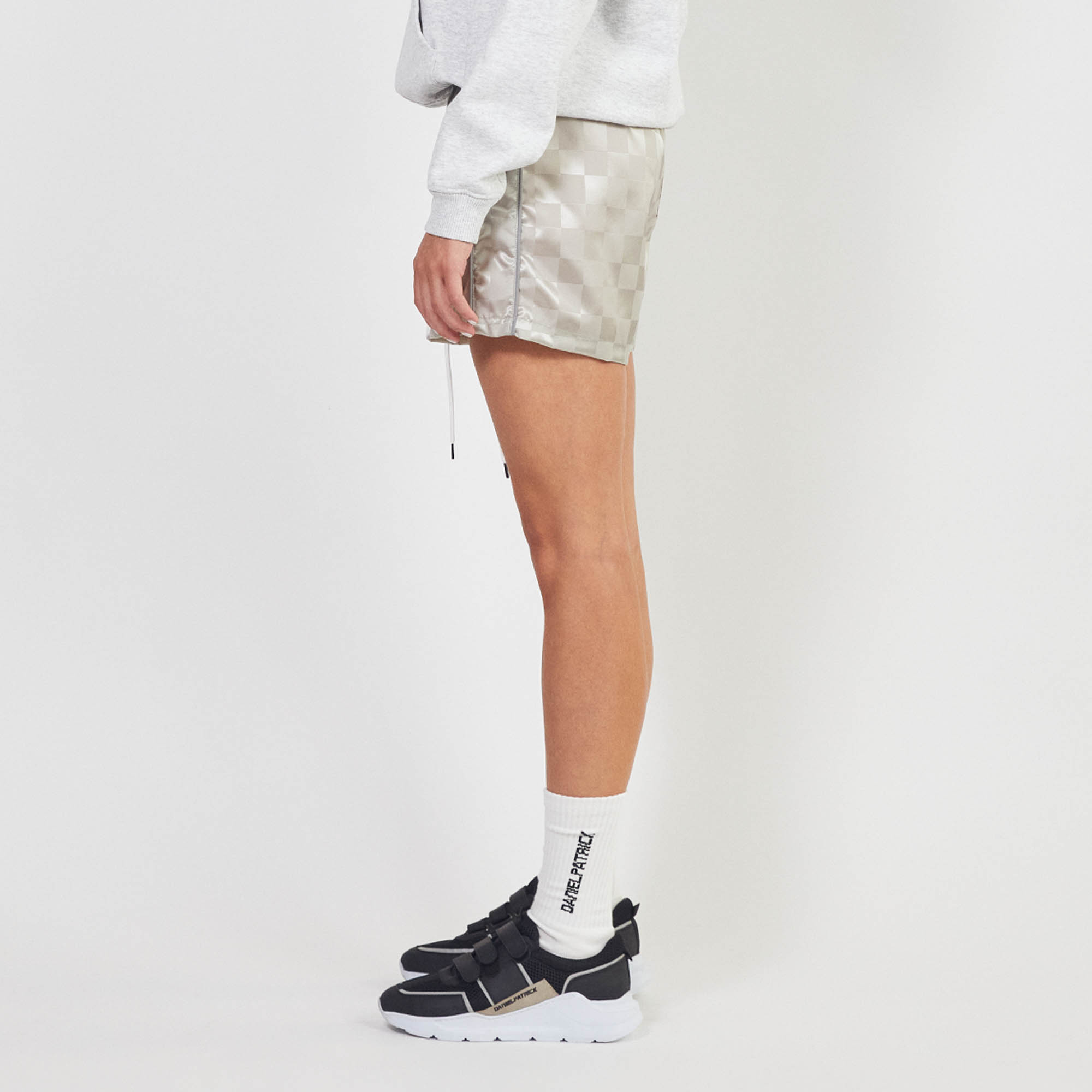 venice trunk / champagne checkers + 3M